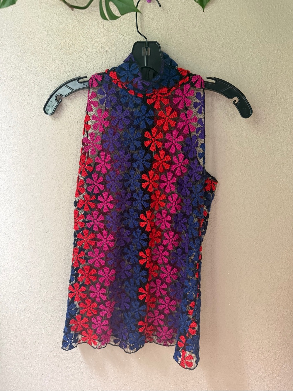 Sleeveless Floral Lace Shell in Red, Pink & Blue